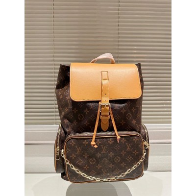 Louis Petite Malle Monogram backpack bag size : 37*45 cm