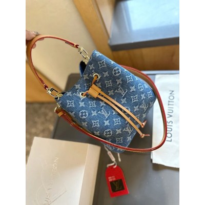 Louis new arrival NEONOE M44022  bag size: 20 cm