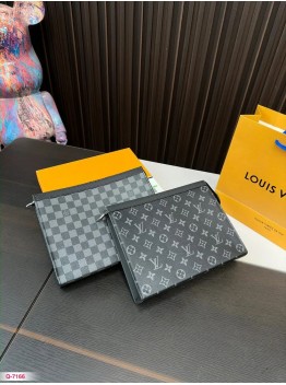 Louis Toiletry Pouch men and women bag size : 26*20cm