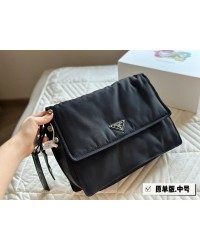 Pra invites x Cini Boeri bag
