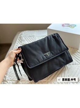 Pra invites x Cini Boeri bag