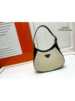 Pra new arrival women bag size : 28-22-5cm