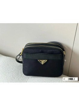 Prada odette new arrival camera bag size: 21 * 16cm