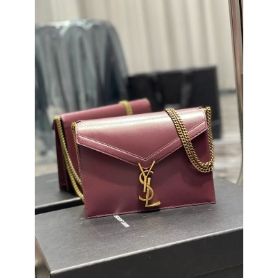 Y Cassandra Medium Chain Bag Rouge Opyum In Grain De Poudre Embossed