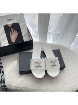 Chanel best-selling sandals 9