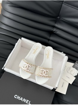 Chanel best-selling sandals 17