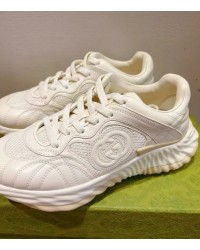 The latest wave shoes of GUCCI. 