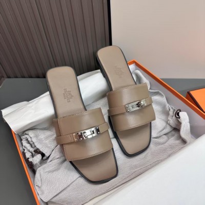 Hermès best-selling slides/sandals 2