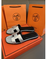 Hermès best-selling slides/sandals 3