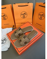Hermès best-selling slides/sandals 3