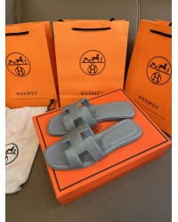 Hermès best-selling slides/sandals 3
