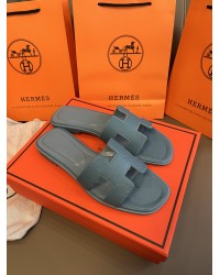 Hermès best-selling slides/sandals 3