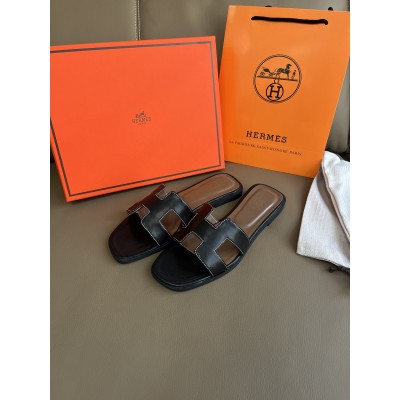 Hermès best-selling slides/sandals 4