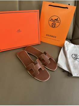 Hermès best-selling slides/sandals 4