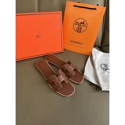 Hermès best-selling slides/sandals 4