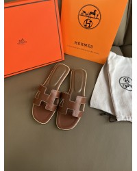Hermès best-selling slides/sandals 4