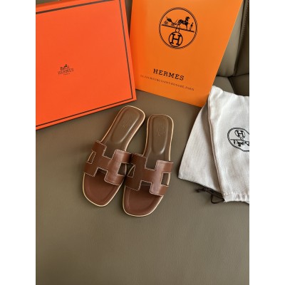 Hermès best-selling slides/sandals 4