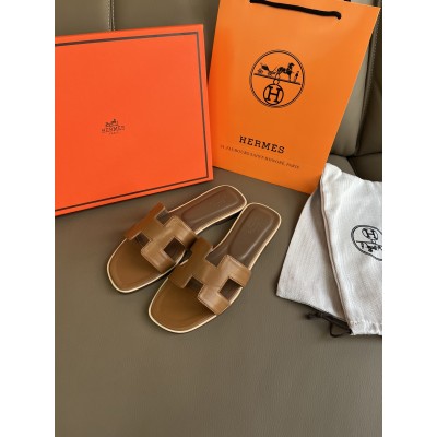 Hermès best-selling slides/sandals 4