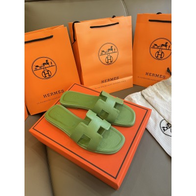 Hermès best-selling slides/sandals 6