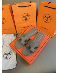 Hermès best-selling slides/sandals 6