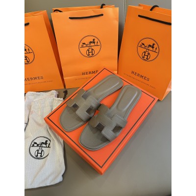Hermès best-selling slides/sandals 6