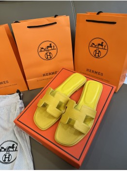 Hermès best-selling slides/sandals 6