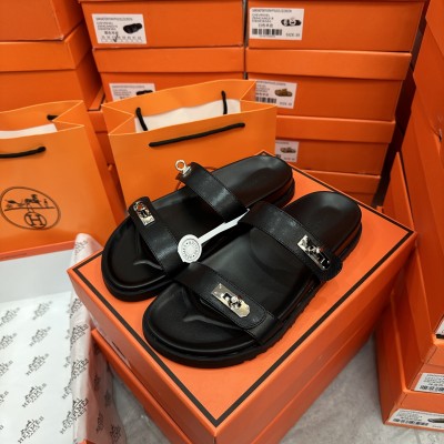 Hermès best-selling slides/sandals 13
