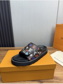 LV Hot-Selling Slipper No. 4
