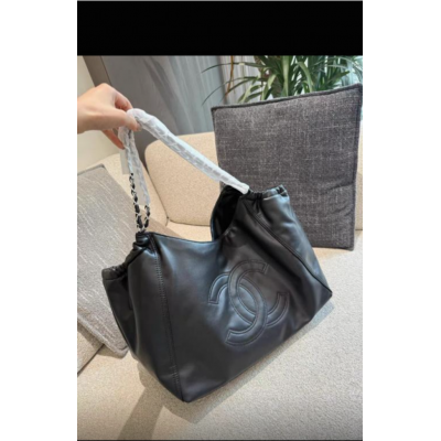 Chanel Hot-selling classic handbag